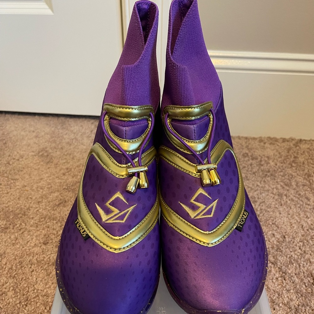 Purple Tronus Athletic Shoes